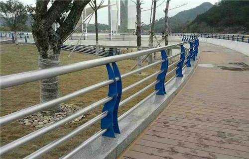 不锈钢防撞护栏