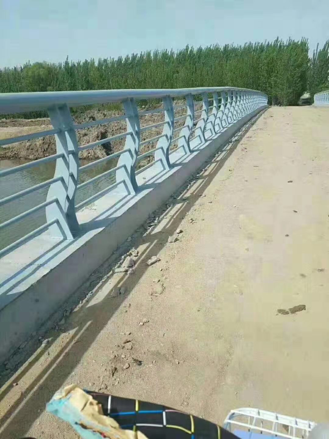 桥梁护栏